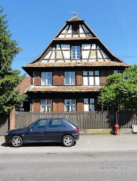 Foto von Bauernhof - © Ralph Hammann - Wikimedia Commons - © Creative Commons (https://creativecommons.org/licenses/by-sa/4.0/deed.fr)
