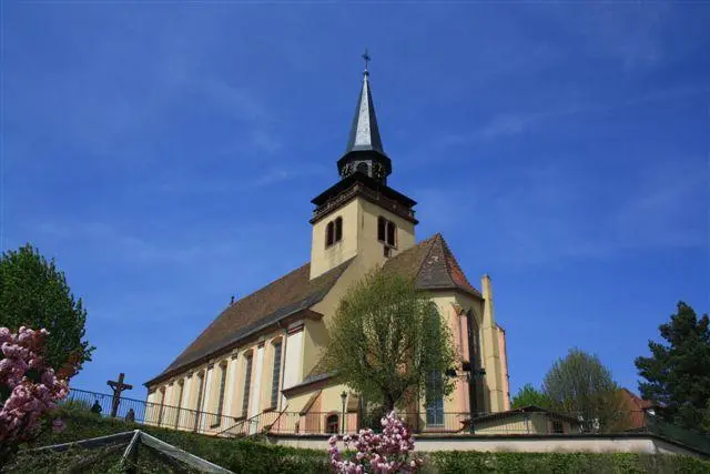 Foto von Katholische Kirche der Dreifaltigkeit - Луц Фишер-Лампрехт - © Creative Commons (https://creativecommons.org/licenses/by-sa/4.0/deed.fr)