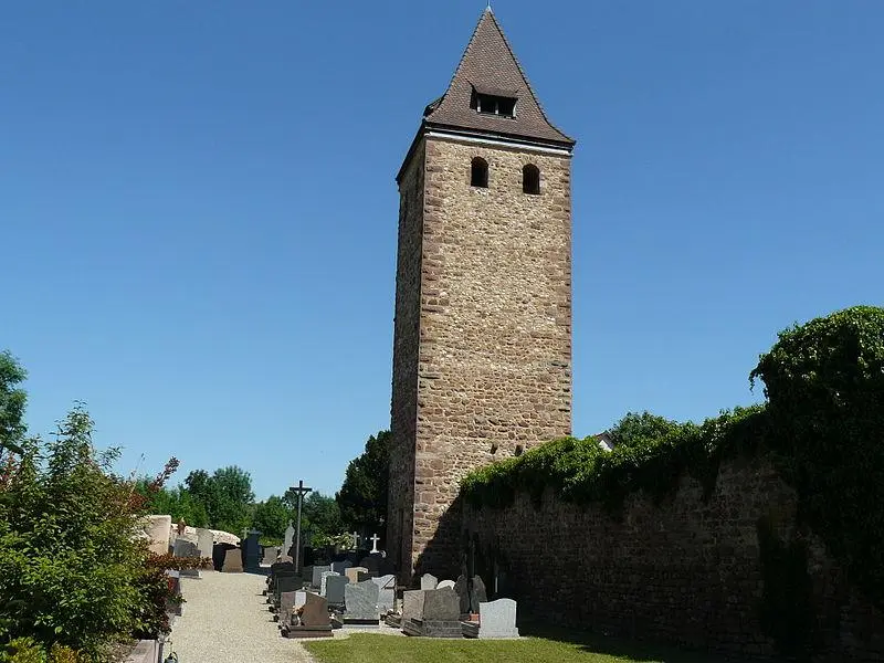 Foto von Der Glockm und die beiden Ost- und West -Verteidigungstürme - Bernard Chenal - © Creative Commons (https://creativecommons.org/licenses/by-sa/4.0/deed.fr)
