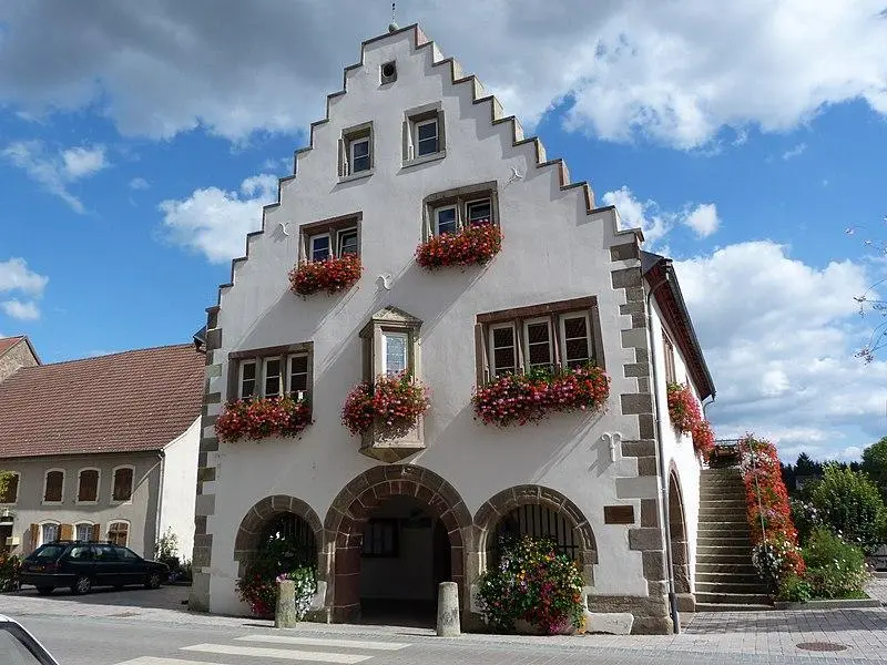 Foto von Rathaus - Hochstrasser - © Creative Commons (https://creativecommons.org/licenses/by-sa/4.0/deed.fr)