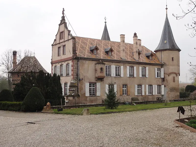 Foto von Schloss - © Ralph Hammann - Wikimedia Commons - © Creative Commons (https://creativecommons.org/licenses/by-sa/4.0/deed.fr)