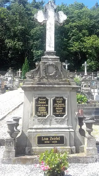 Picture of Graveyard - Didivo67 - © Creative Commons (https://creativecommons.org/licenses/by-sa/4.0/deed.fr)