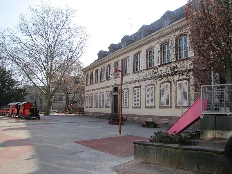 Picture of Former Andlau hotel - © Ralph Hammann - Wikimedia Commons - © Creative Commons (https://creativecommons.org/licenses/by-sa/4.0/deed.fr)