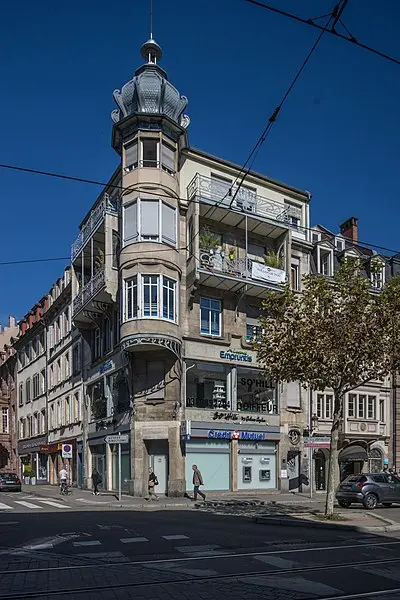 Foto de Edificio - Pedro J Pacheco - © Creative Commons (https://creativecommons.org/licenses/by-sa/4.0/deed.fr)