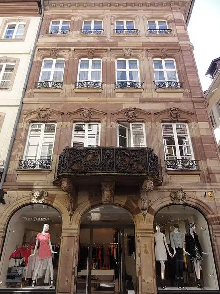Foto von Spachhaus - © Ralph Hammann - Wikimedia Commons - © Creative Commons (https://creativecommons.org/licenses/by-sa/4.0/deed.fr)