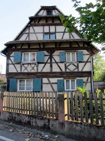 Foto von Heim - Schlosser Saunal - © Creative Commons (https://creativecommons.org/licenses/by-sa/4.0/deed.fr)