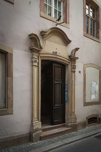 Foto de Edificio - Ctruongngoc - © Creative Commons (https://creativecommons.org/licenses/by-sa/4.0/deed.fr)