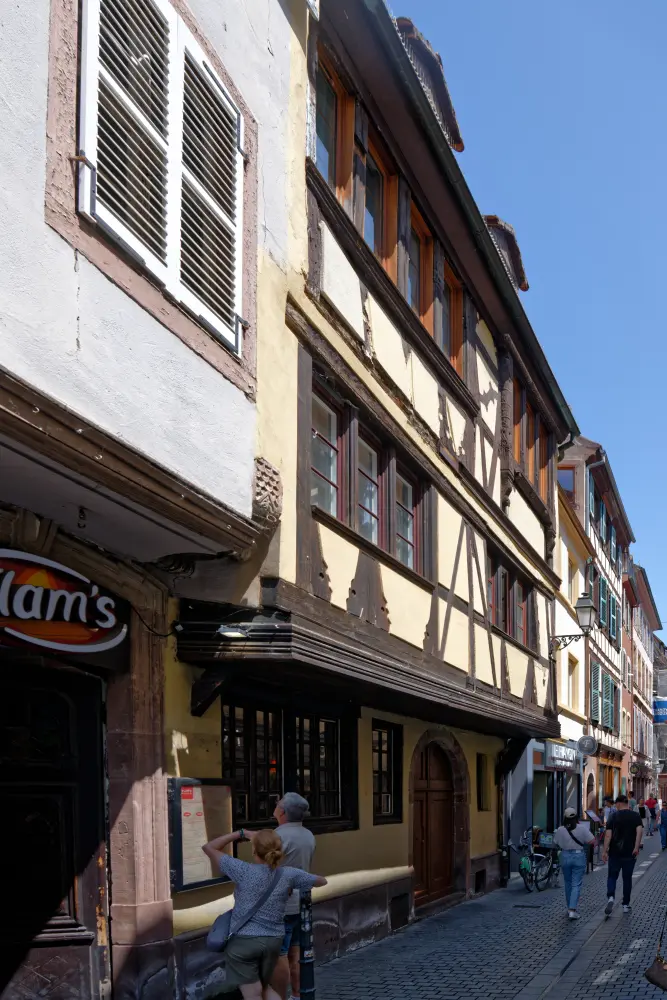Foto de Edificio - Sous licence Creative Commons (https://creativecommons.org/licenses/by-sa/4.0/deed.fr) - Par Tilman2007 - © Creative Commons (https://creativecommons.org/licenses/by-sa/4.0/deed.fr)