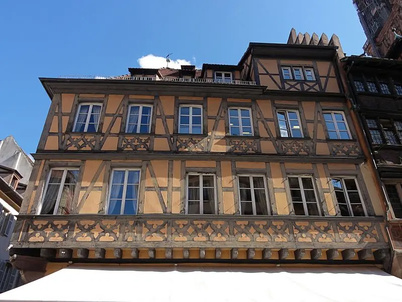 Foto de Edificio - © Ralph Hammann - Wikimedia Commons - © Creative Commons (https://creativecommons.org/licenses/by-sa/4.0/deed.fr)