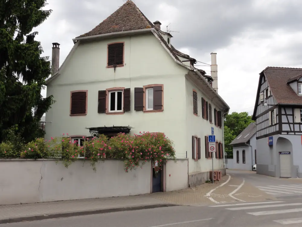 Foto von Heim - Sous licence Creative Commons (https://creativecommons.org/licenses/by-sa/4.0/deed.fr) - Par Ralph Hammann - © Creative Commons (https://creativecommons.org/licenses/by-sa/4.0/deed.fr)