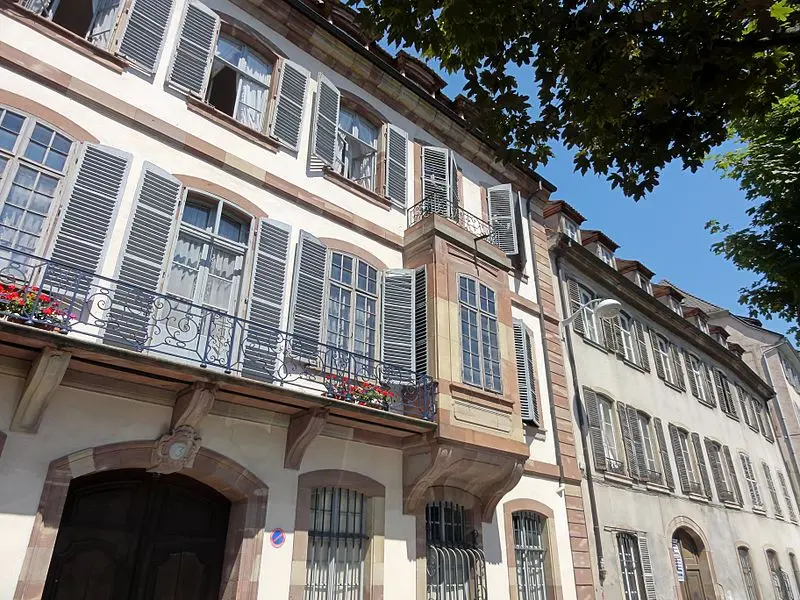 Foto de Edificio - © Ralph Hammann - Wikimedia Commons - © Creative Commons (https://creativecommons.org/licenses/by-sa/4.0/deed.fr)