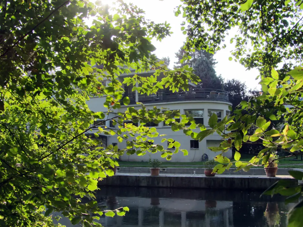 Foto von SCHRANZ -Eigentum - Sous licence Creative Commons (https://creativecommons.org/licenses/by-sa/4.0/deed.fr) - Par Schlosser Saunal - © Creative Commons (https://creativecommons.org/licenses/by-sa/4.0/deed.fr)