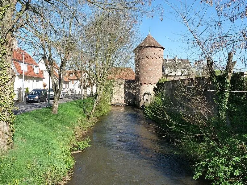 Foto von Überreste alter Befestigungen - Ji-Elle - © Creative Commons (https://creativecommons.org/licenses/by-sa/4.0/deed.fr)