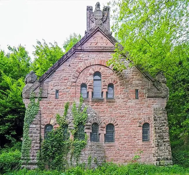 Foto von Pumpstation der Château du Haut-Koenigsbourg - Gzen92 - © Creative Commons (https://creativecommons.org/licenses/by-sa/4.0/deed.fr)