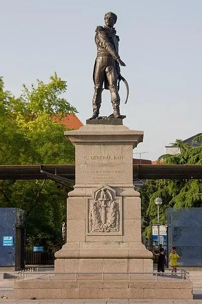Foto von Statue der General Rapp - Poudou99 / aka Kootshisme - © Creative Commons (https://creativecommons.org/licenses/by-sa/4.0/deed.fr)