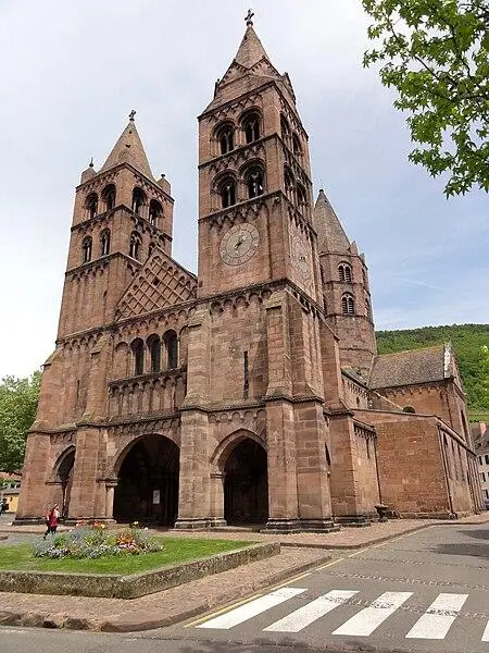Foto von Saint-Léger Church - © Ralph Hammann - Wikimedia Commons - © Creative Commons (https://creativecommons.org/licenses/by-sa/4.0/deed.fr)