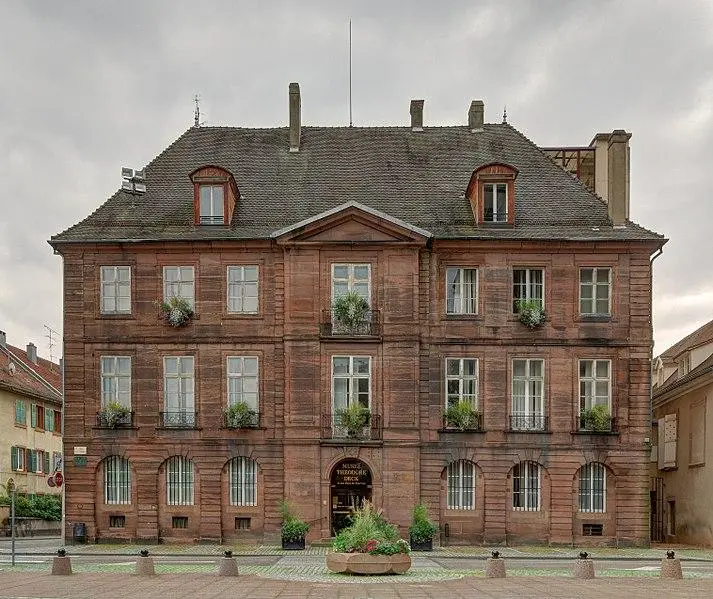 Foto von Ehemaliges Enkel-Doyenné-Hotel - Thomas Bresson - © Creative Commons (https://creativecommons.org/licenses/by-sa/4.0/deed.fr)