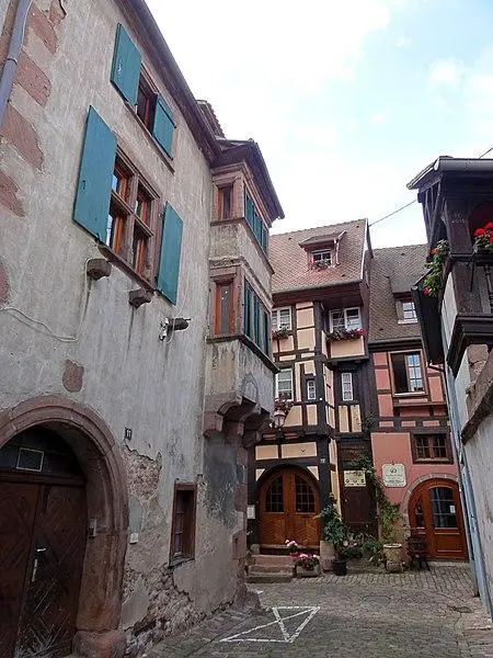 Foto von Heim - © Ralph Hammann - Wikimedia Commons - © Creative Commons (https://creativecommons.org/licenses/by-sa/4.0/deed.fr)