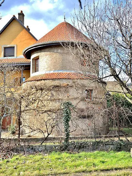 Foto von Schwanger - Espirat - © Creative Commons (https://creativecommons.org/licenses/by-sa/4.0/deed.fr)