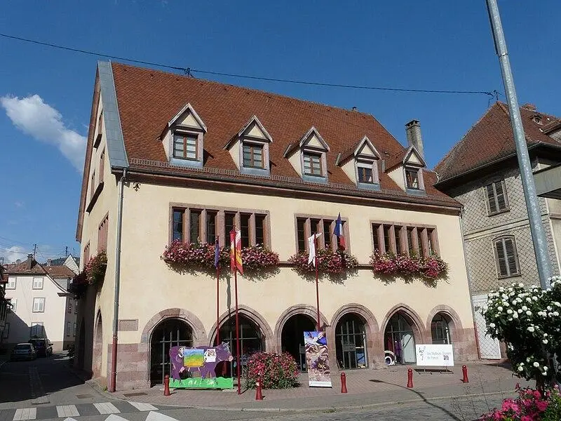 Foto von Gebäude namens La Laub - Stéphane Spieser - © Creative Commons (https://creativecommons.org/licenses/by-sa/4.0/deed.fr)