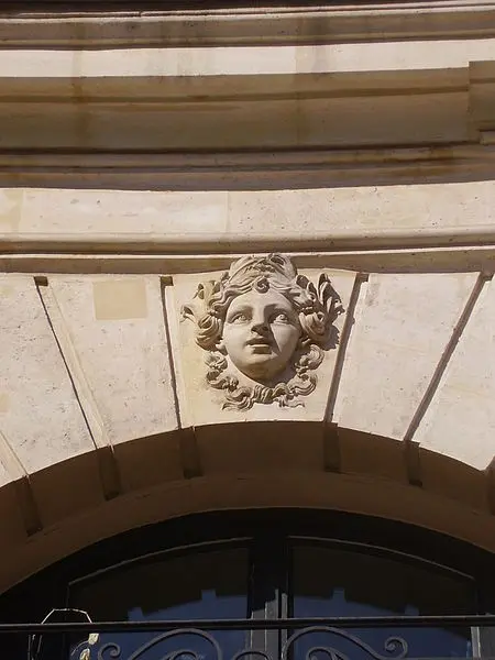 Foto di Old Prevenches Hotel o Lenoir Hotel - Remi Mathis - © Creative Commons (https://creativecommons.org/licenses/by-sa/4.0/deed.fr)