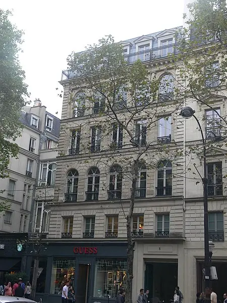 Foto de Edificio - Remi Mathis - © Creative Commons (https://creativecommons.org/licenses/by-sa/4.0/deed.fr)