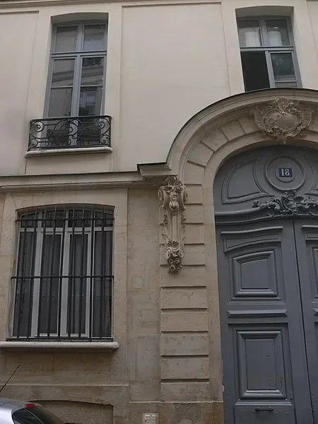 Foto di Edificio - Remi Mathis - © Creative Commons (https://creativecommons.org/licenses/by-sa/4.0/deed.fr)
