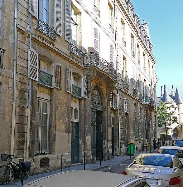 Foto von Le Lièvre Hotel (alt) oder die Scheune - Mbzt - © Creative Commons (https://creativecommons.org/licenses/by-sa/4.0/deed.fr)