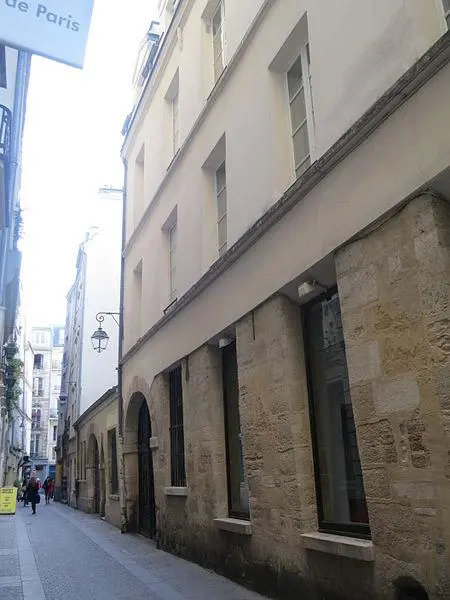Foto de Edificio - Fabio Gargano - © Creative Commons (https://creativecommons.org/licenses/by-sa/4.0/deed.fr)