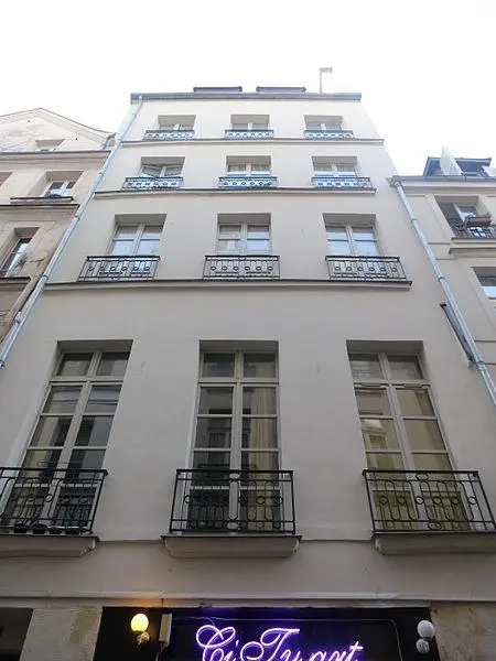 Foto de Edificio - Fabio Gargano - © Creative Commons (https://creativecommons.org/licenses/by-sa/4.0/deed.fr)