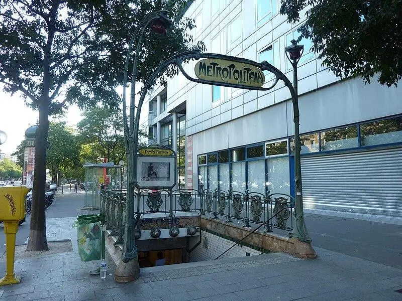 Photo de Métropolitain, station Campo-Formio - Aih2 - © Creative Commons (https://creativecommons.org/licenses/by-sa/4.0/deed.fr)