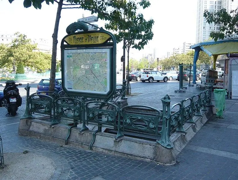 Photo de Métropolitain, station Place d'Italie - Oderik - © Creative Commons (https://creativecommons.org/licenses/by-sa/4.0/deed.fr)
