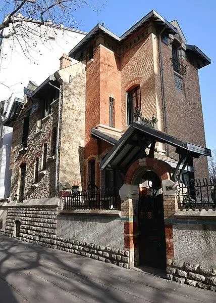 Foto von Hotel Jassedé (alt) - Polymagou - © Creative Commons (https://creativecommons.org/licenses/by-sa/4.0/deed.fr)