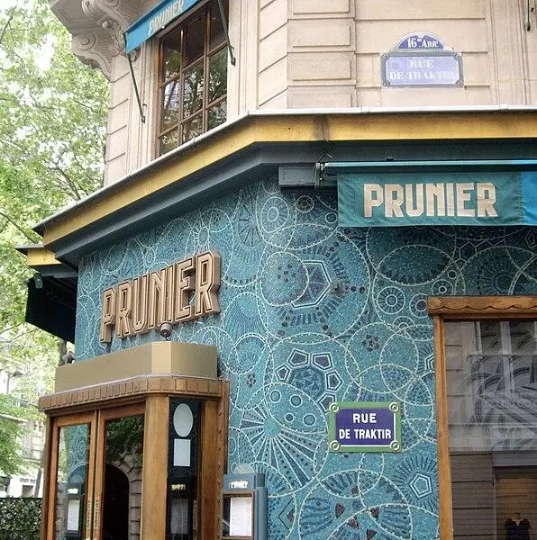 Foto von Plum Restaurant - Wikimedia Commons / Mu - © Creative Commons (https://creativecommons.org/licenses/by-sa/4.0/deed.fr)