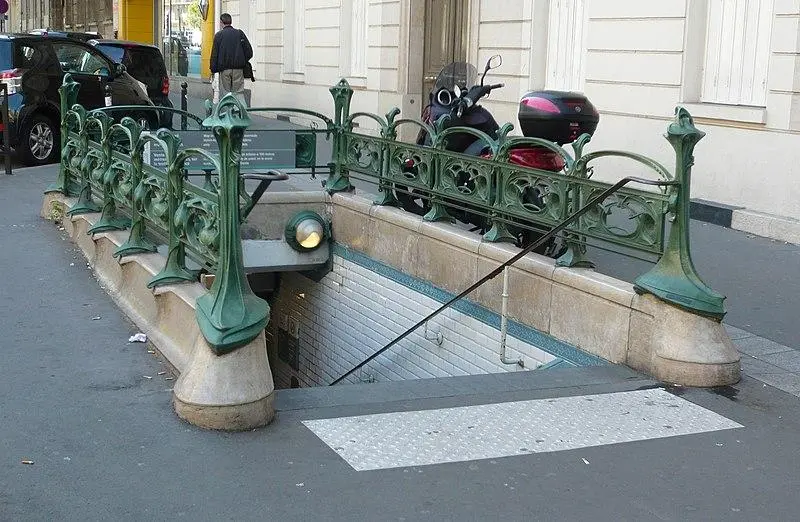 Foto von Metropolitan, Villiers Station - Oderik - © Creative Commons (https://creativecommons.org/licenses/by-sa/4.0/deed.fr)