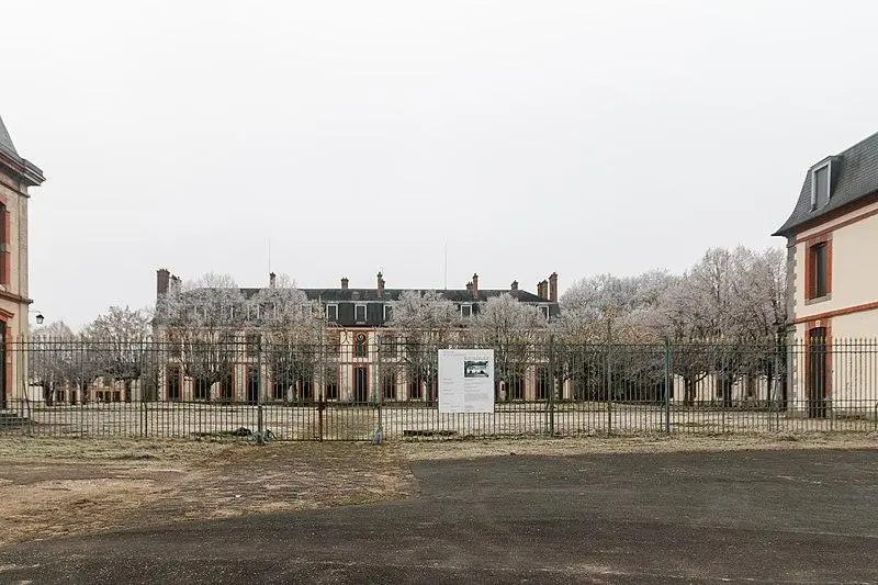 Foto von Ehemaliger Royal Chenil, derzeit Artillerie Application School - Daniel VILLAFRUELA. - © Creative Commons (https://creativecommons.org/licenses/by-sa/4.0/deed.fr)