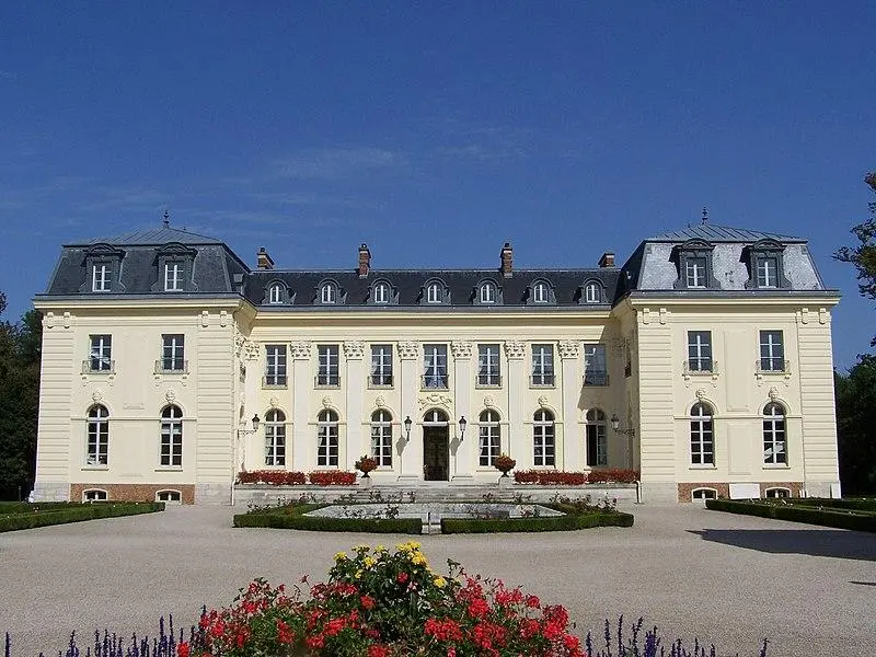 Foto von Schloss - ℍenry Salomé - © Creative Commons (https://creativecommons.org/licenses/by-sa/4.0/deed.fr)