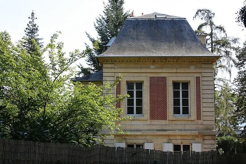 Foto von Pavillon der Wachen (alt) - Lionel Allorge - © Creative Commons (https://creativecommons.org/licenses/by-sa/4.0/deed.fr)