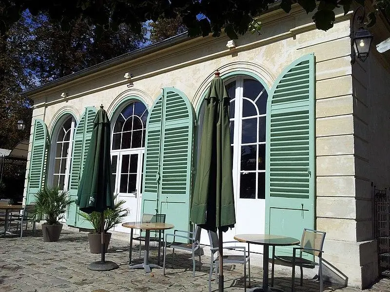 Photo de Pavillon de la Croix de Noailles - Jc.boga - © Creative Commons (https://creativecommons.org/licenses/by-sa/4.0/deed.fr)