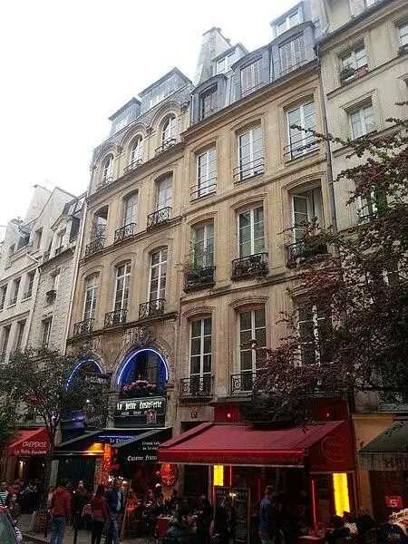 Foto von Gebäude - Aih2 - © Creative Commons (https://creativecommons.org/licenses/by-sa/4.0/deed.fr)