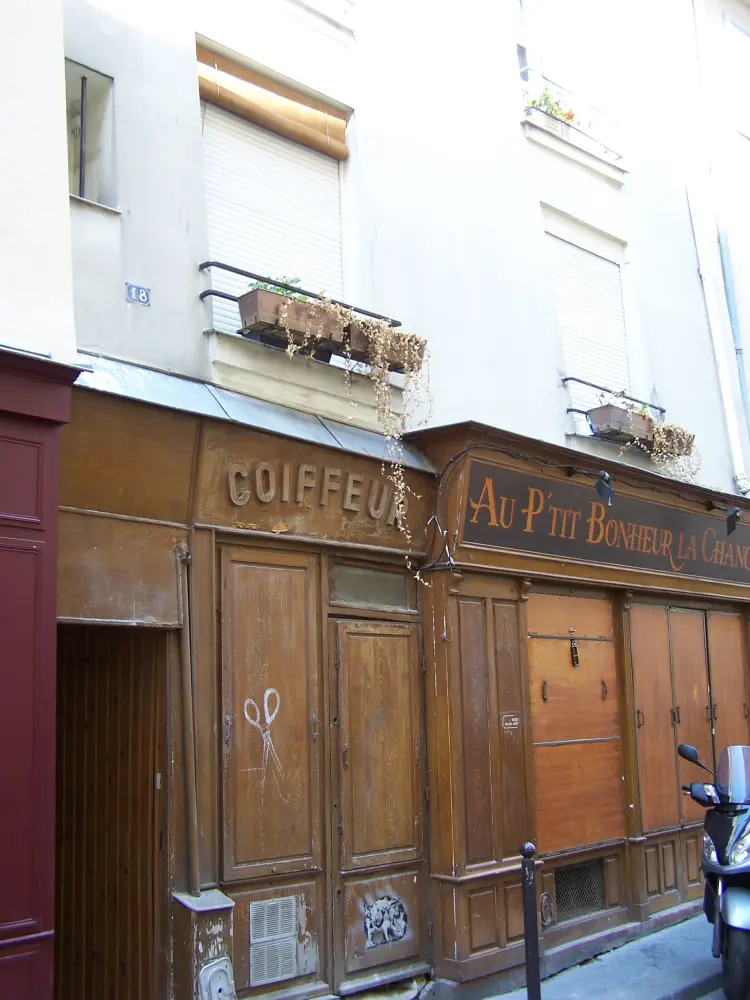 Foto de Edificio - Sous licence Creative Commons (https://creativecommons.org/licenses/by-sa/4.0/deed.fr) - Par LPLT - © Creative Commons (https://creativecommons.org/licenses/by-sa/4.0/deed.fr)