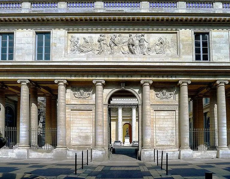 Foto von Ehemalige Chirurgieakademie, derzeit die Fakultät für Medizin (Universität Paris v-René Descartes) - Architecte: Jacques Gondouin (1737–1818) Autres n - © Creative Commons (https://creativecommons.org/licenses/by-sa/4.0/deed.fr)