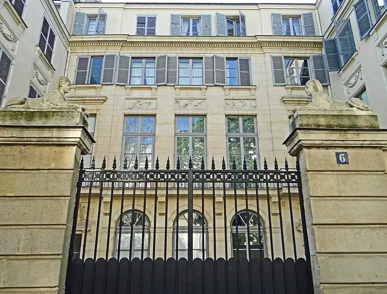 Foto von Luzy Hotel - MOSSOT - © Creative Commons (https://creativecommons.org/licenses/by-sa/4.0/deed.fr)