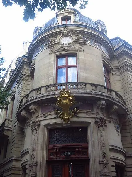 Foto von Aufbau des Kreises der Librairie - Fabio Gargano - © Creative Commons (https://creativecommons.org/licenses/by-sa/4.0/deed.fr)