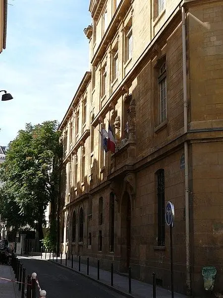 Foto von Fénelon Lycée - This illustrationwas made byPeter Potrowl. Please - © Creative Commons (https://creativecommons.org/licenses/by-sa/4.0/deed.fr)