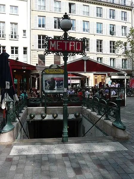 Foto von Metropolitan, Saint-Michel Station - Oderik - © Creative Commons (https://creativecommons.org/licenses/by-sa/4.0/deed.fr)