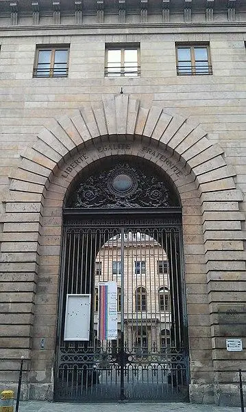 Foto von Beaujon Hospital (alt) - kenobi75 - © Creative Commons (https://creativecommons.org/licenses/by-sa/4.0/deed.fr)