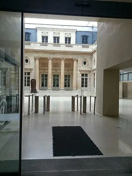 Foto von Gebäude - Zoya - © Creative Commons (https://creativecommons.org/licenses/by-sa/4.0/deed.fr)