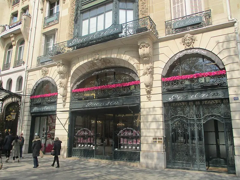 Foto de Edificio - Thomon - © Creative Commons (https://creativecommons.org/licenses/by-sa/4.0/deed.fr)