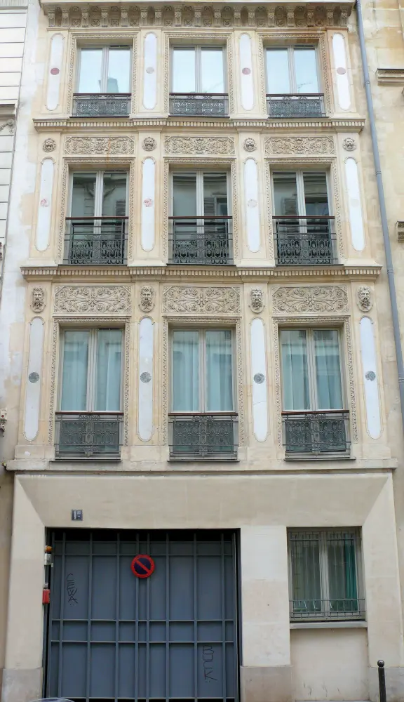 Picture of Building - Sous licence Creative Commons (https://creativecommons.org/licenses/by-sa/4.0/deed.fr) - Par MOSSOT - © Creative Commons (https://creativecommons.org/licenses/by-sa/4.0/deed.fr)